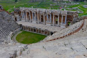 Kusadasi to Pamukkale and Hierapolis Tour with Lunch